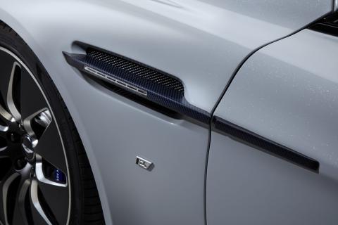 Aston Martin Rapide E koolstofvezel voorscherm