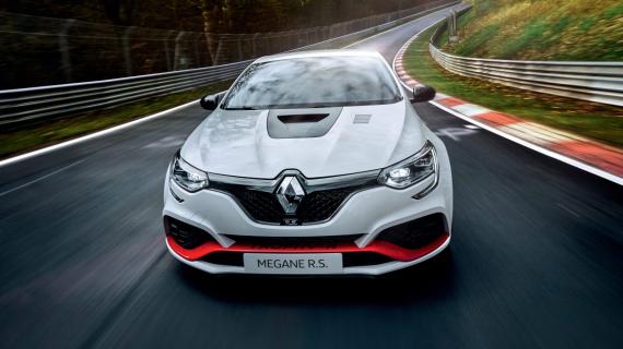 Renault Megane RS Trophy-R op de nurburgring nordschleife record voorwielaandrijving