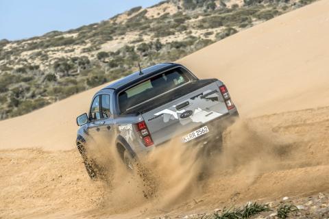 Ford Ranger Raptor zand duin