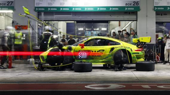 Porsche 911 GT3 nurburgring pitsstraat