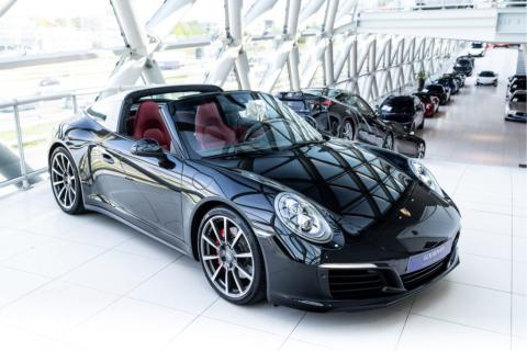 Porsche 911 Targa 4S bij Louwman Exclusive Advertorial
