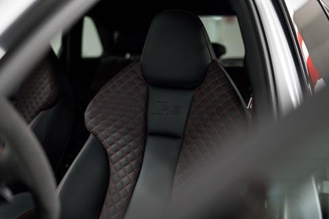 Abt Audi RS 3 stoelen