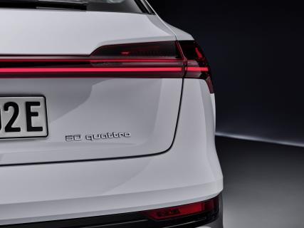 Audi e-tron 50 wit