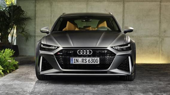 Audi RS 6 2019 oprit carport