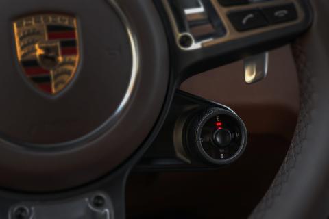 Porsche Cayenne Turbo S E-Hybrid Coupe knop stuur
