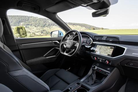 Audi Q3 Sportback 35 TFSI MHEV 2019 interieur dashboard