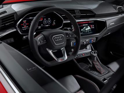 Audi RS Q3 dashboard interieur stuur