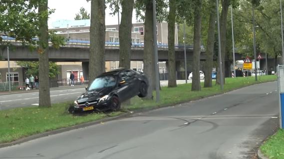 Mercedes-AMG C 63 crash rotterdam 100 Auto Live