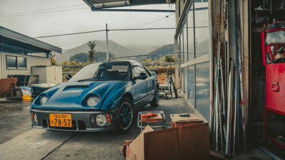 Japans autokerkhof Autozam AZ-1