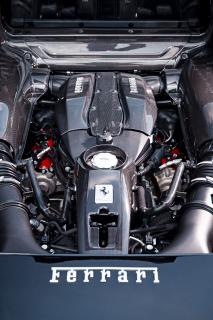 Ferrari F8 Tributo detail motor