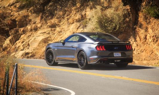 Ford Mustang Magnetic Grey 5.0 V8