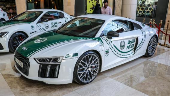 Audi R8 V10 politieauto in Dubai