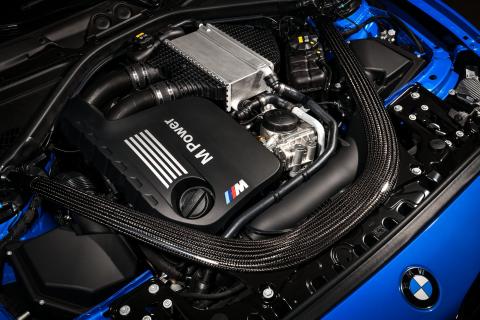 BMW M2 CS zes-in-lijn-motor