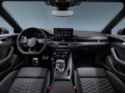 Audi RS 5 facelift interieur