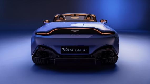 Aston Martin Vantage Roadster achterkant