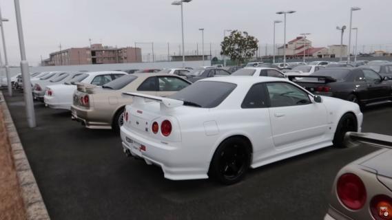 Nissan Skyline GT-R R34