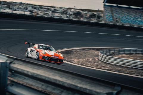 Porsche 911 GT3 Cup op Circuit Zandvoort Hugenholtz