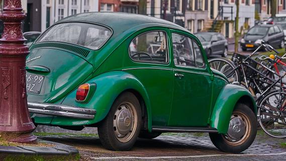 Groene Volkswagen Kever in Nederland