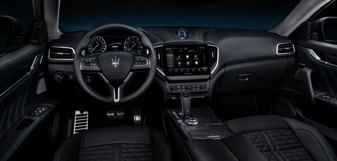 Interieur en dashboard Maserati Ghibli Hybrid 2020