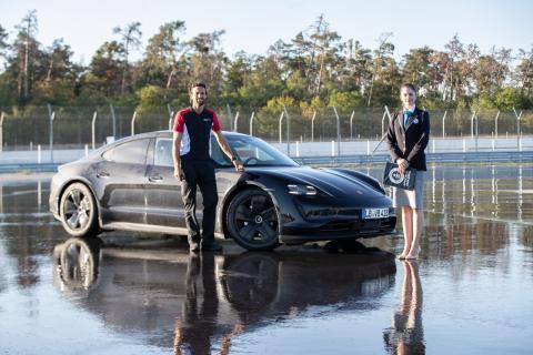 Porsche Taycan drift record 2020
