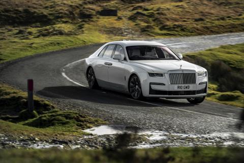 Rolls-Royce Ghost in de bocht