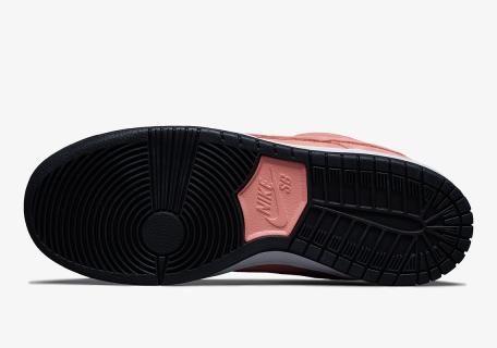 Nike Dunk in Porsche-kleuren Pink Pig