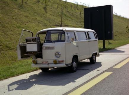 Volkswagen T2-busje voert snelheidscontroles uit met radar in België