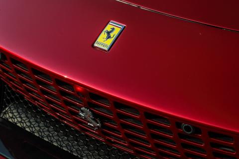 Badge en grille Ferrari Roma