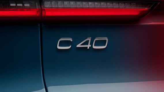 Badge Volvo C40 Recharge (elektrische coupe) (2021)