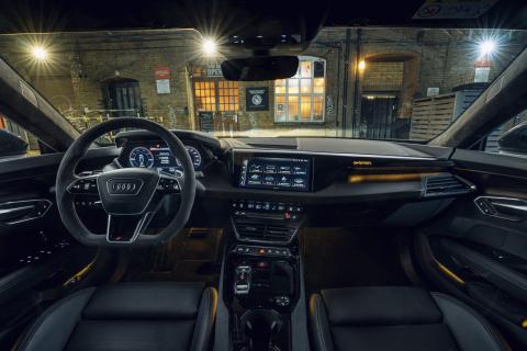 Audi RS e-tron GT (2021) interieur