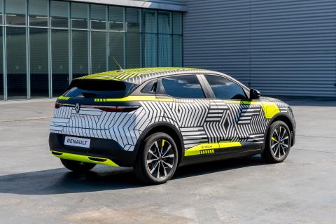 Renault Mégane E-Tech Electric 2021 camouflage