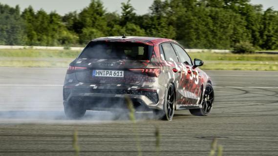 Driftende Audi RS 3 (2021)