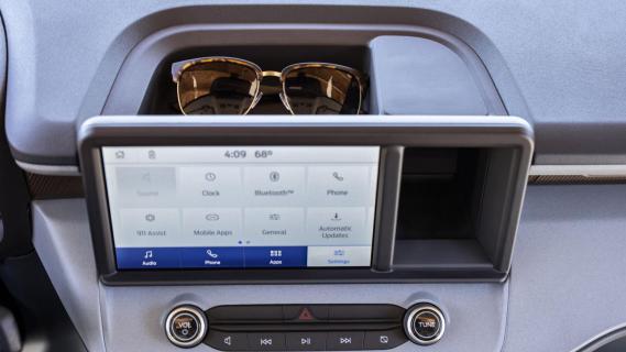 Ford Maverick scherm en zonnebril
