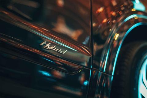 Badge Bentley Bentayga Hybrid First Edition (2021) (Facelift)