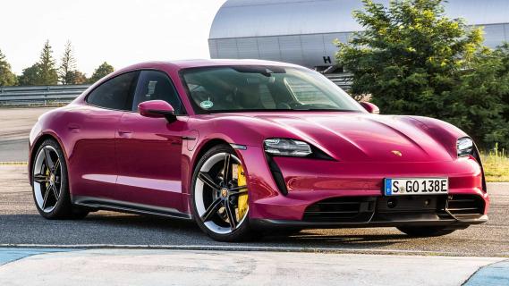 Porsche Taycan (2021) in de kleur Rubystar Rood