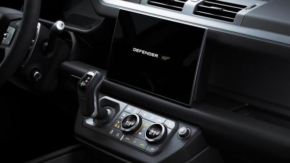 Interieur Land Rover Defender V8 Bond Edition