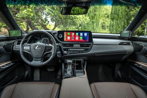 Lexus ES 300h Faceift (2022) interieur