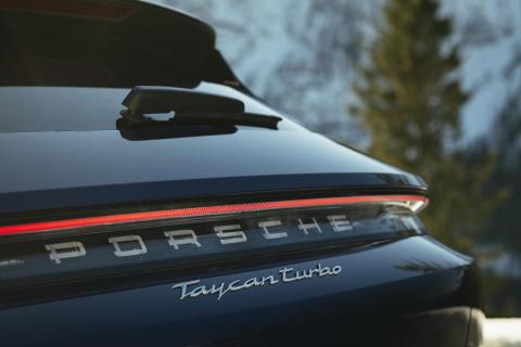 Porsche Taycan Turbo Sport Turismo achterlicht