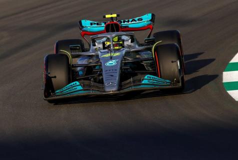 2e vrije training van de GP van Australië 2022 Lewis Hamilton