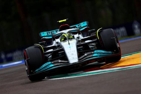 2e vrije training van de GP van Emilia-Romagna 2022 Lewis Hamilton