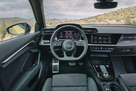 Audi RS 3 Limousine Dashboard en Interieur