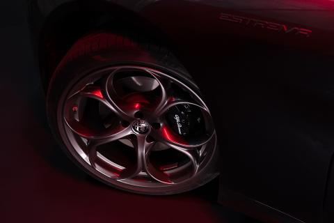 Alfa Romeo Giulia Estrema 2022: detail wiel velg