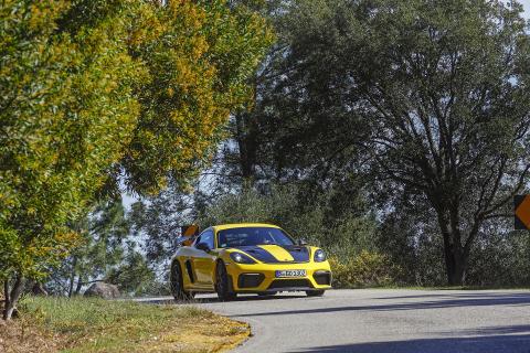 Porsche 718 Cayman GT4 RS