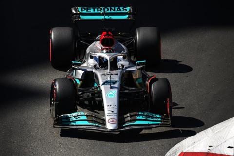 George Russell in de Mercedes W13