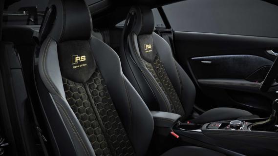 Audi TT RS Iconic Edition interieur stoelen
