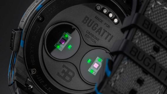 Bugatti Carbone smartwacht onderkant sensoren