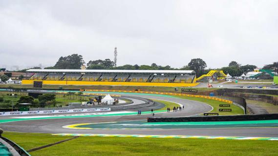GP van Brazilië 2019 eerste bochtencombinatie vanuit de pitstraat