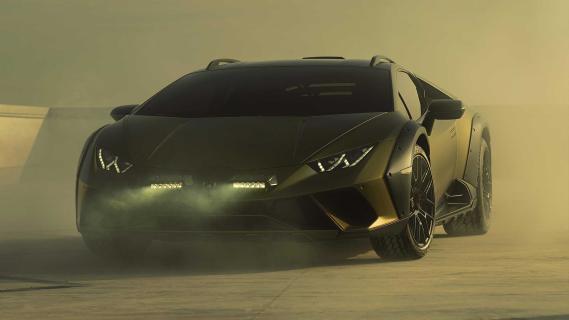 Lamborghini Huracán Sterrato eerste beelden schuin voor