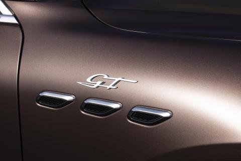 Maserati Grecale GT (2023) detail GT badge