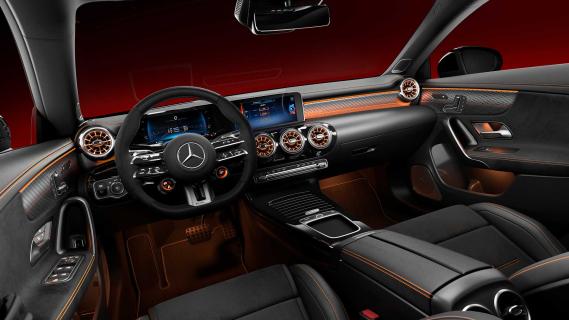 Mercedes-AMG CLA na update interieur overzicht